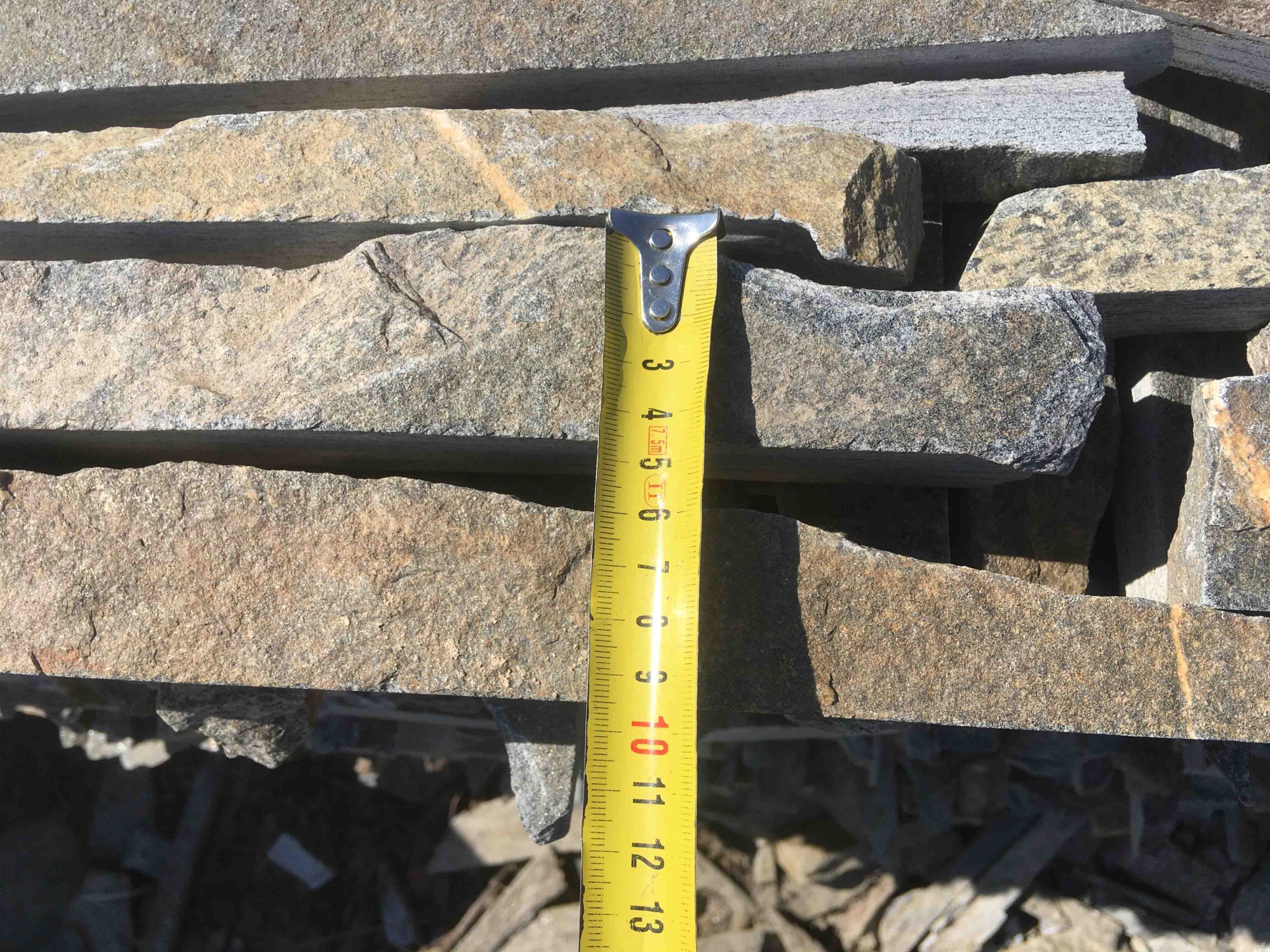 Горбушка златолит мультиколор для облицовки купить в Стерлитамаке