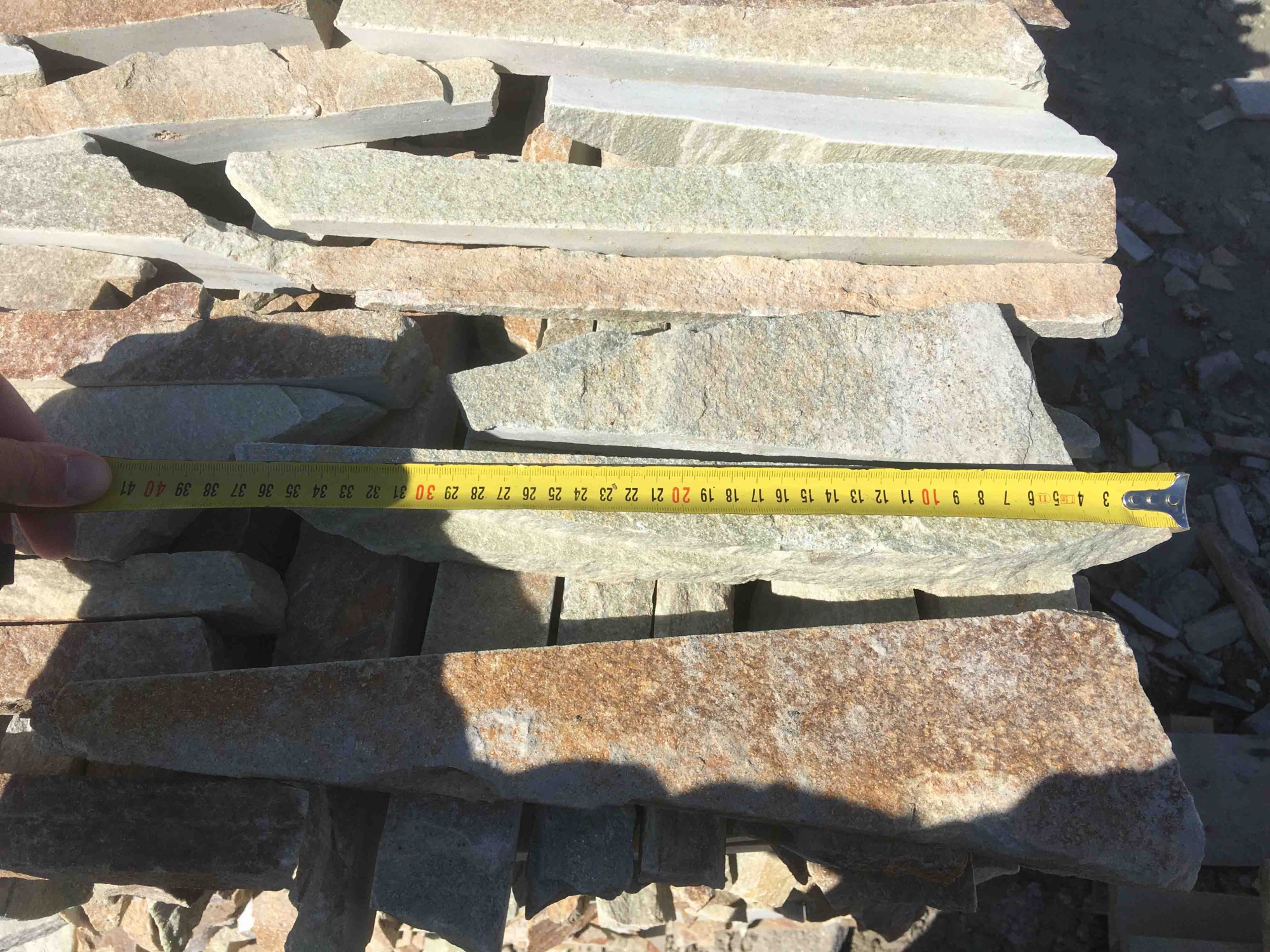 Горбушка златолит золотистый для облицовки купить в Стерлитамаке