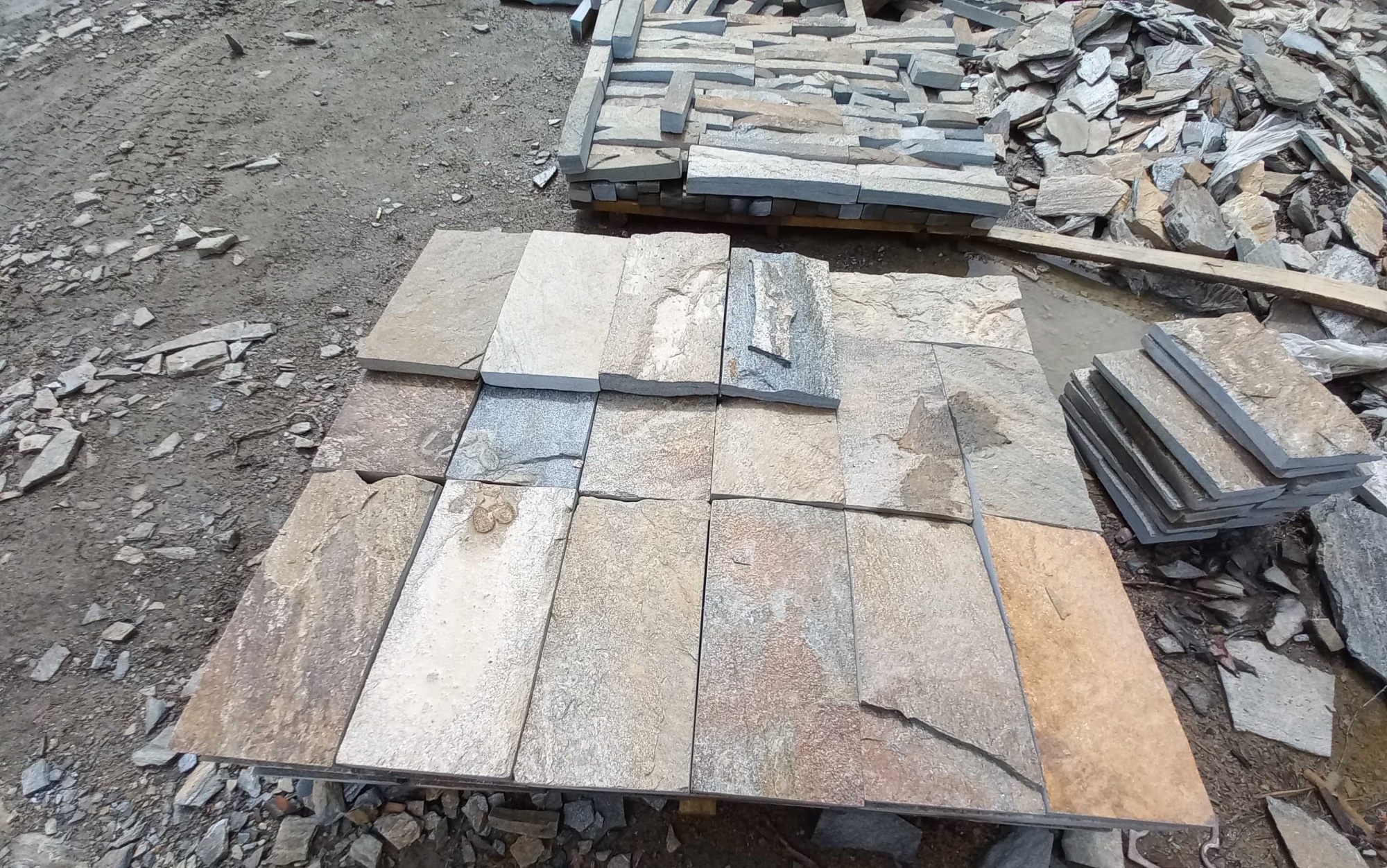 Плитка пилёная златолит Уральский для фасада купить в Стерлитамаке