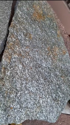 Плитняк златолит серебристый для цоколя, отмостки купить в Стерлитамаке