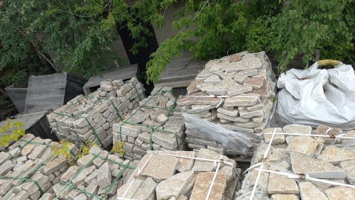 Гранитный плитняк галтованный для парковки купить в Стерлитамаке