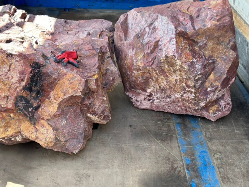 Ландшафтные глыбы красно-фиолетовые 200-1000 килограмм купить в Стерлитамаке